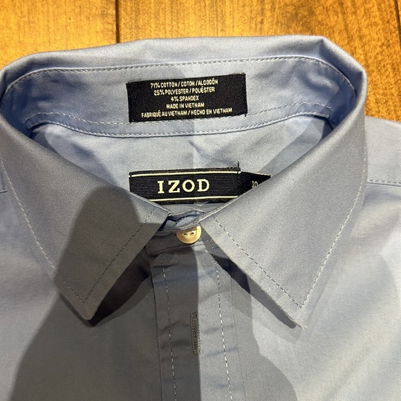 GAP Shorts with an IZOD Stretch Extensible button up shirt SIZE: 10 - Picture 2 of 4